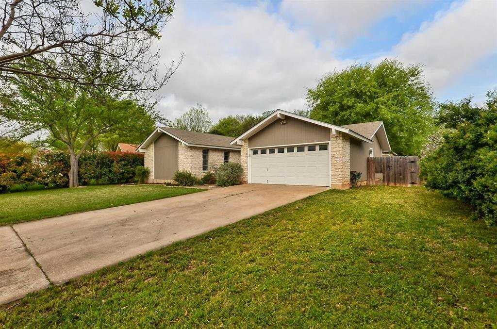 618 Buckskin Dr - Photo 3 of 8