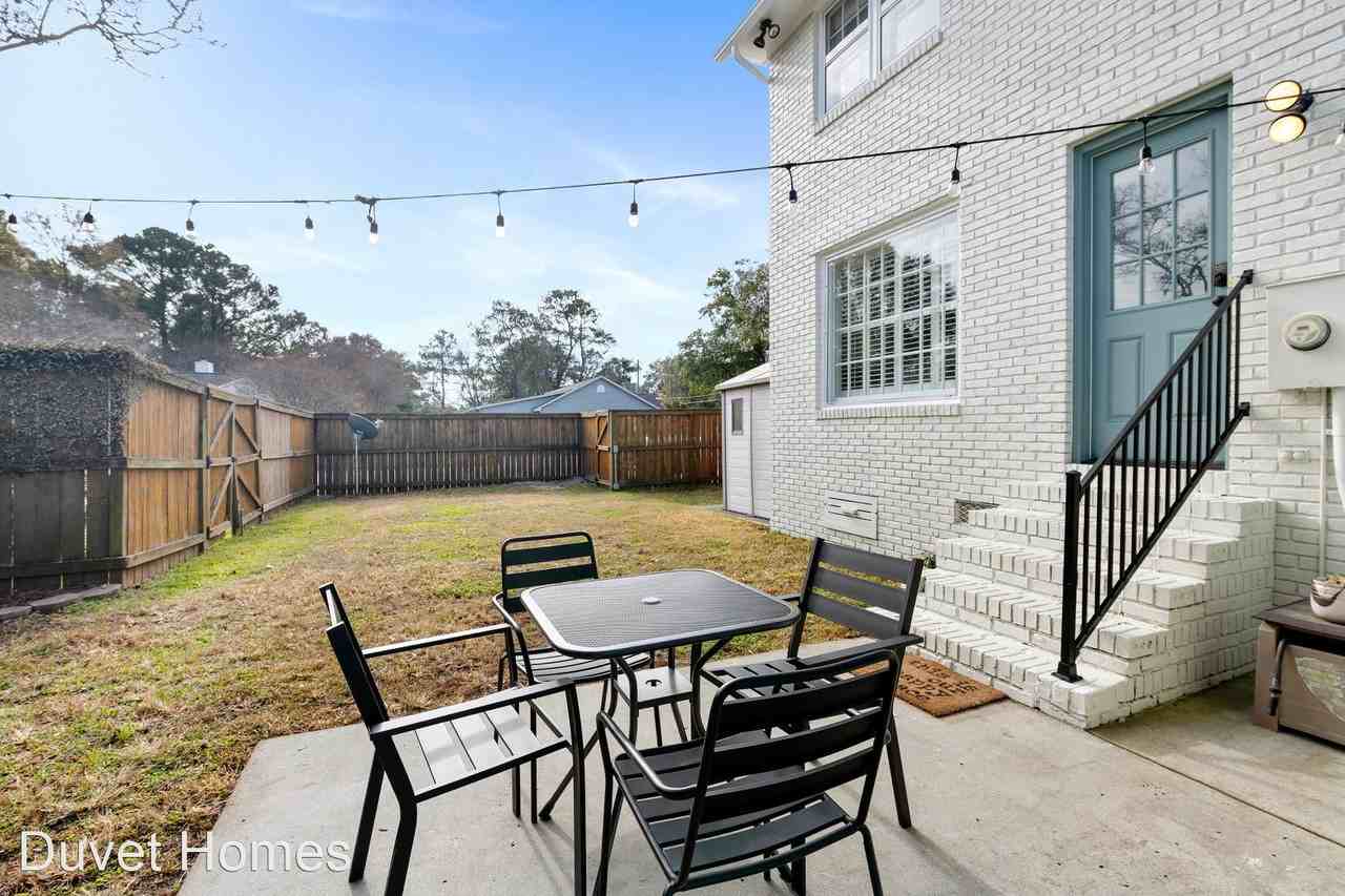 958 Cottingham Dr - Photo 3 of 43