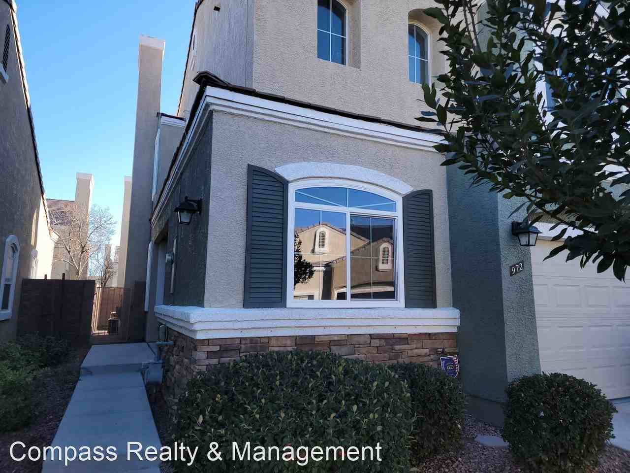 972 Prestwick St - Photo 2 of 46