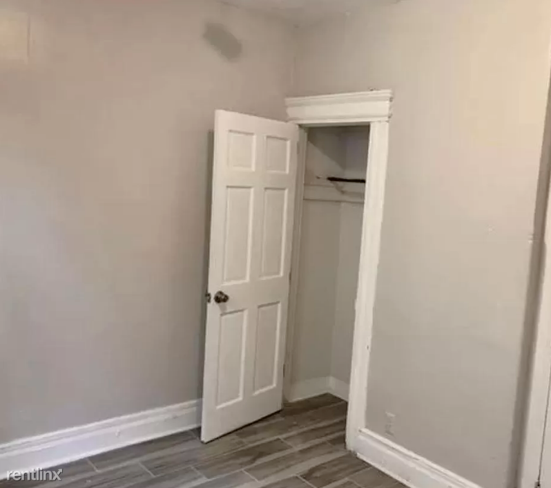 192 Seymour Ave - Photo 2 of 4