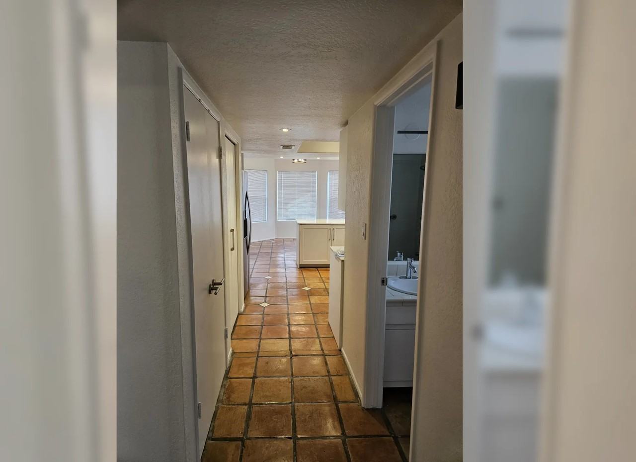 12811 N 38th Way - Photo 3 of 7