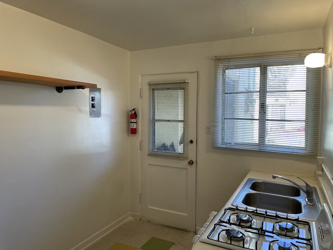 1312 Silver Ave Sw - Photo 7 of 34