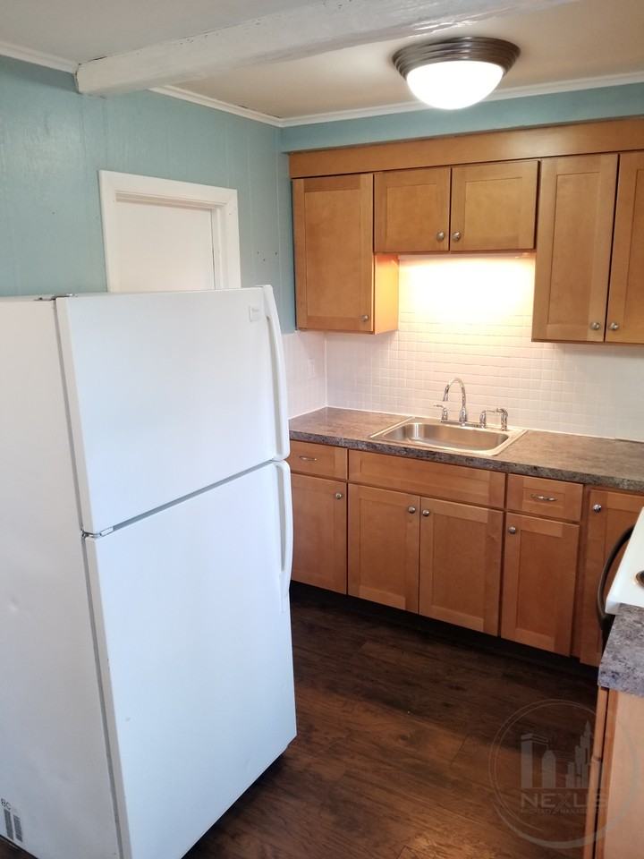 2 Henry Ct - Photo 3 of 9