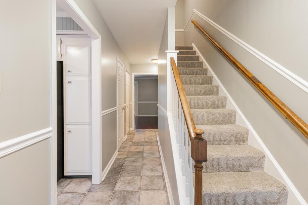 840 Allenview Dr - Photo 3 of 25