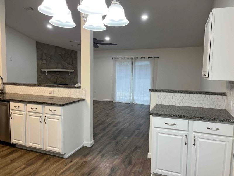 103 Trenton Ave - Photo 4 of 21