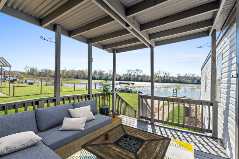 12701 Paradise View Ct W - Photo 3 of 16