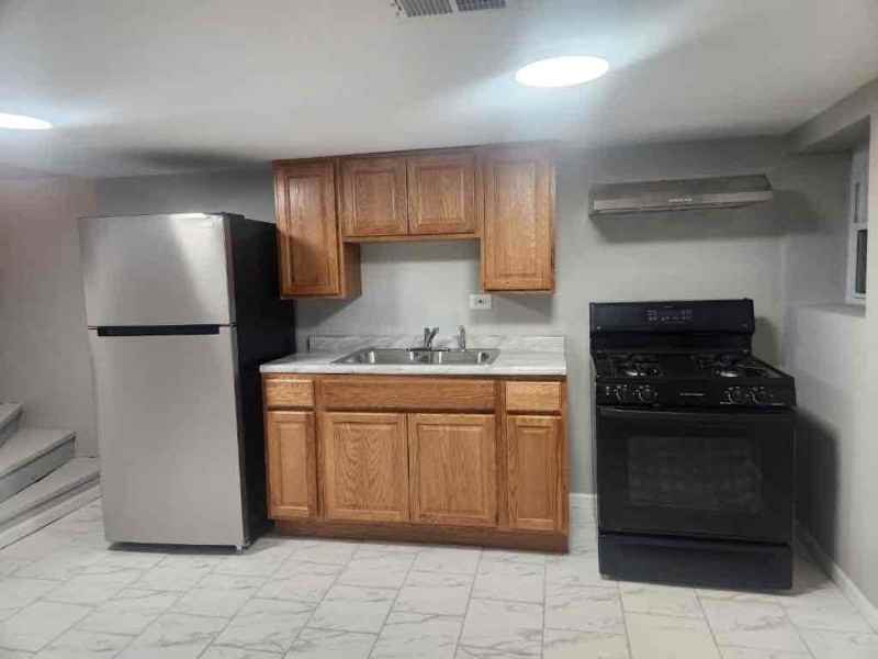 2226 N Kostner Ave - Photo 3 of 7