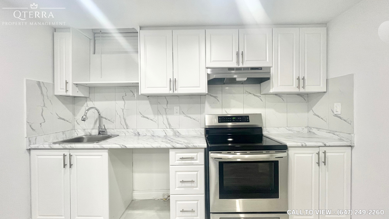 2-9 Neilly Terrace, Bradford West Gwillimbury, ON, L3Z 3K9 - Photo 2 of 7