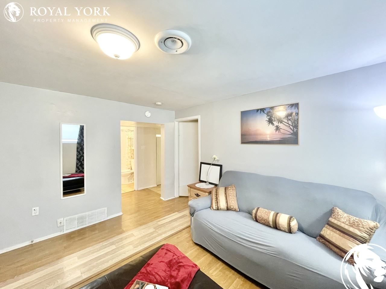 1032 Gregg St - Photo 2 of 29