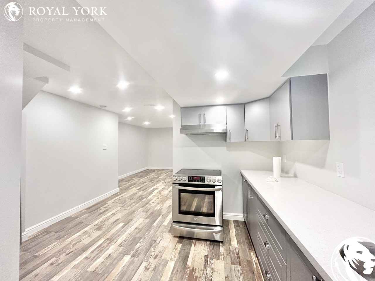 5462 Bellaggio Cres - Photo 2 of 25