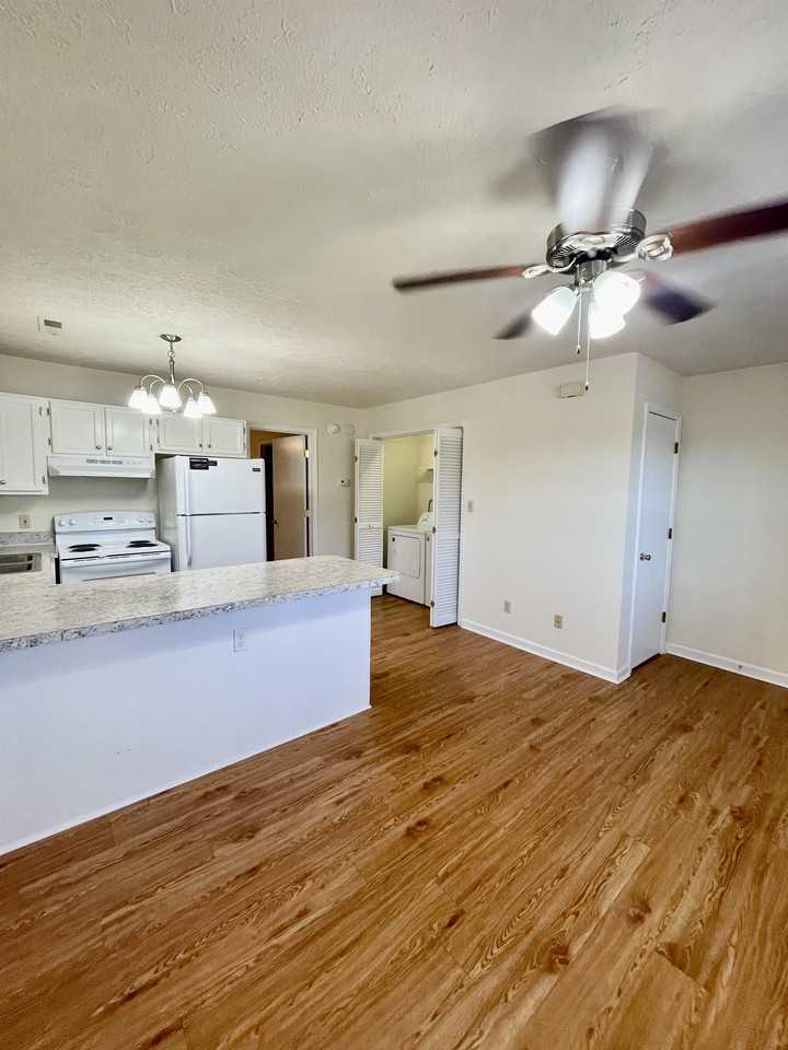 1307 Homestead Garden Ct #7 - Photo 6 of 19