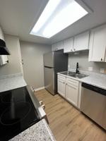 featured image of 901 Sunset Drive-51 #51