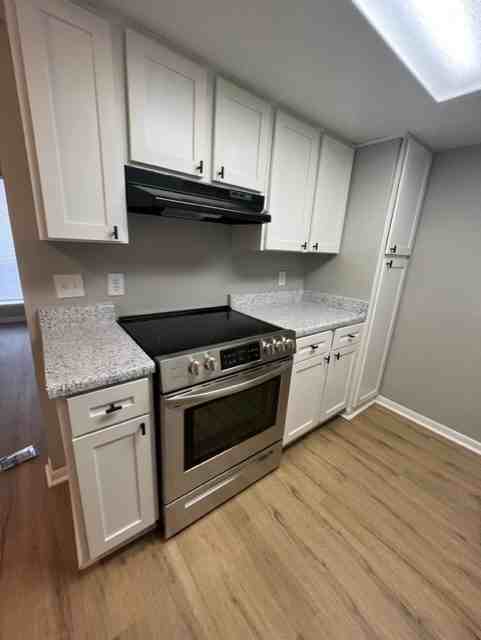 901 Sunset Drive-51 #51 - Photo 3 of 33