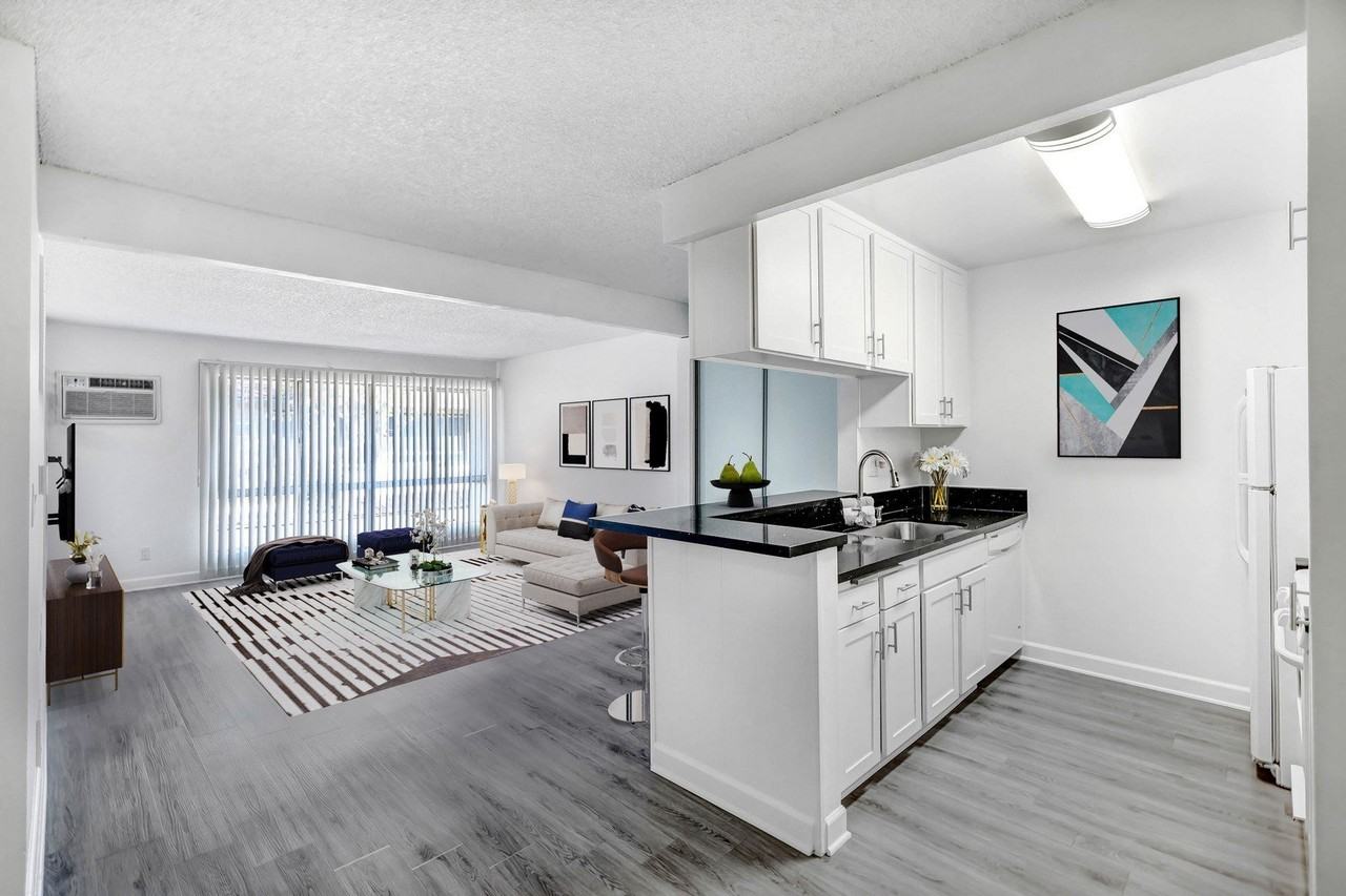 5830 Reseda Boulevard - Photo 2 of 72