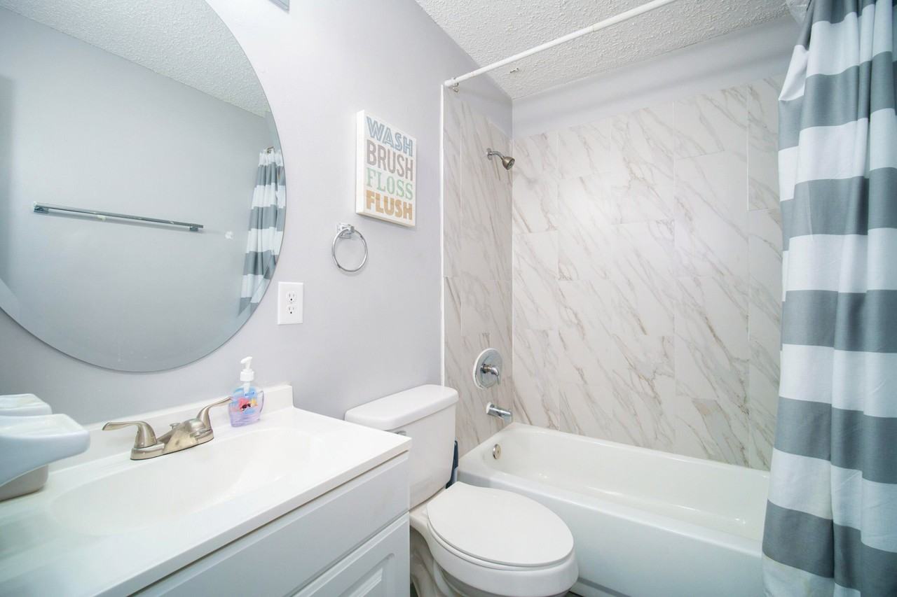 Ellis Trace Dr W - Photo 2 of 22