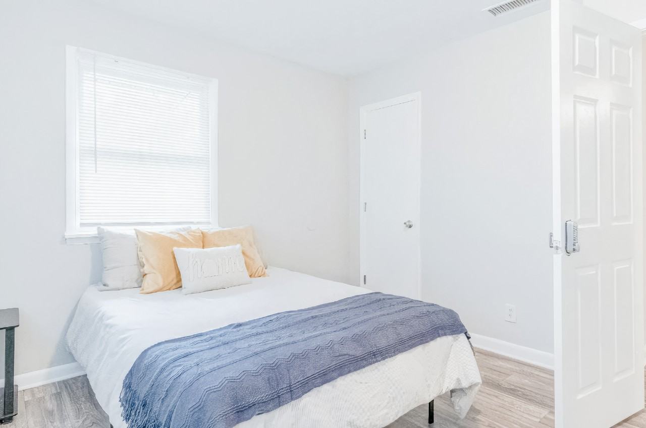 Dartmouth Dr Sw - Photo 4 of 5