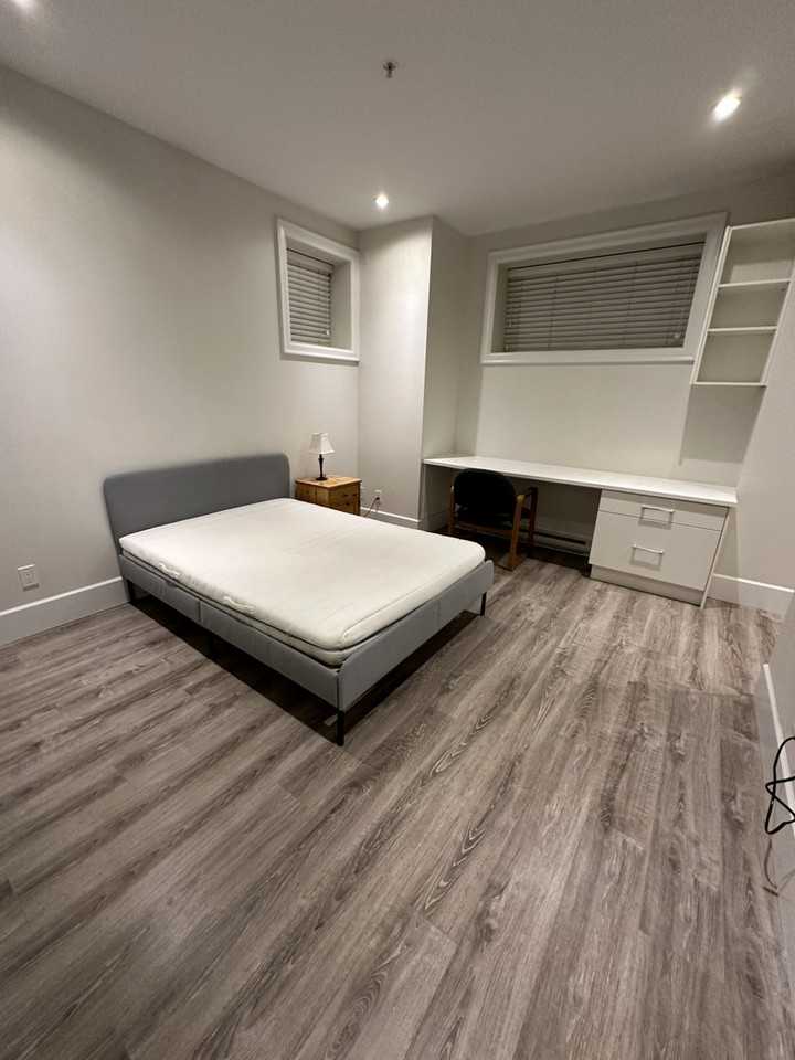 2889 East 41st Avenue - Photo 7 of 16