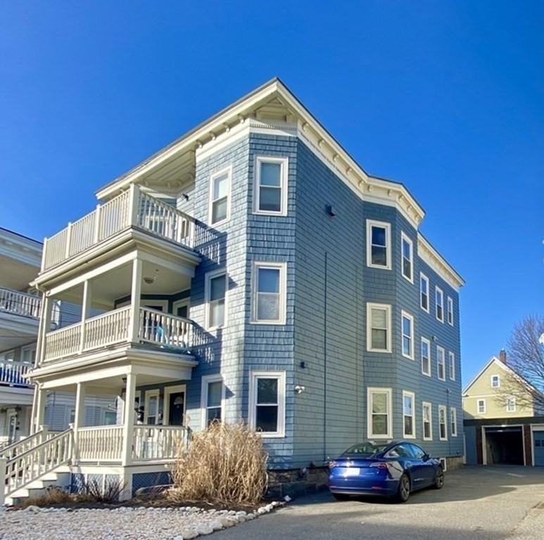 38 Trident Ave, Winthrop Town, MA 02152 2 Bedroom Condo for 2,900