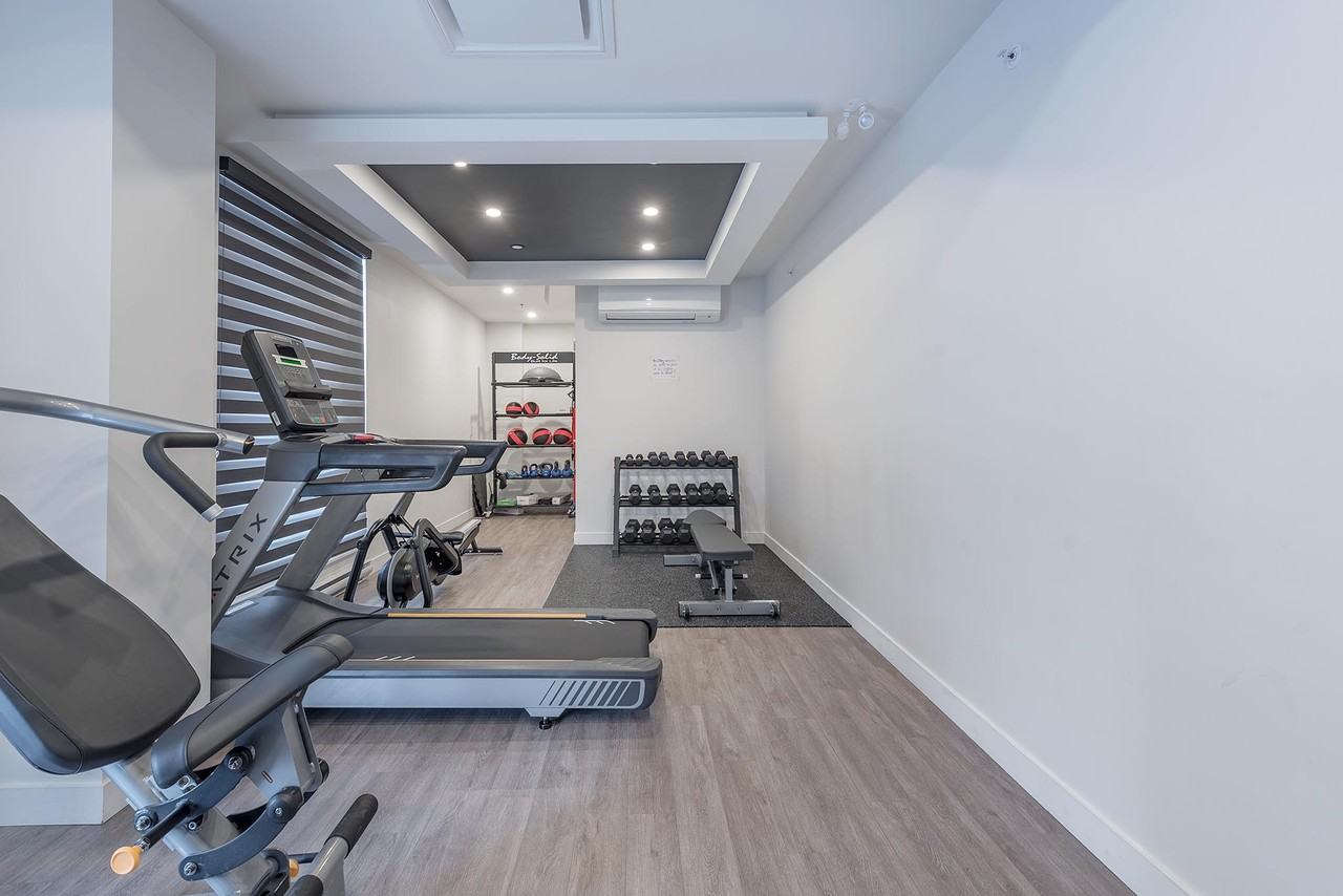 LE SHERBROOKE EST - Photo 4 of 8