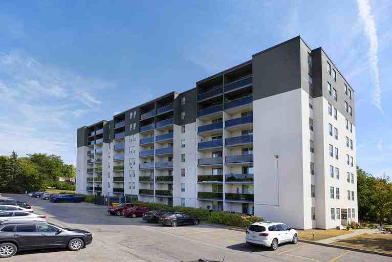 Cambridge Court 1189 Talwood Crt, Peterborough, ON K9J 7X4