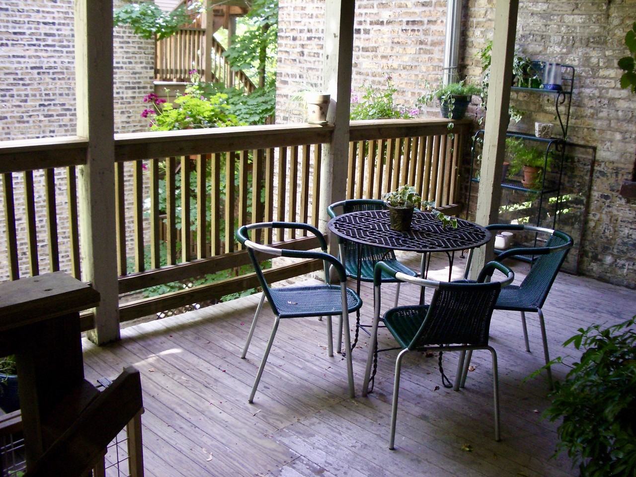 6556 North Glenwood Avenue - Photo 2 of 17