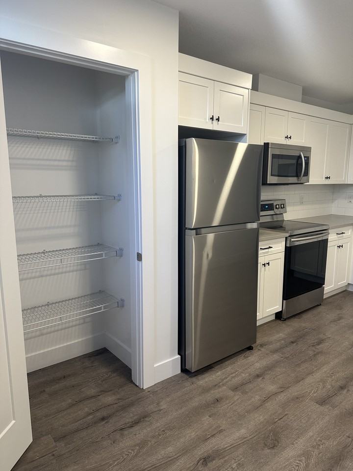 12709 85 Street Northwest - Photo 2 of 8