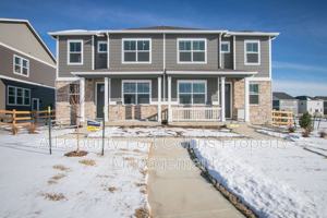 featured image of 1758 Knobby Pine Dr #B