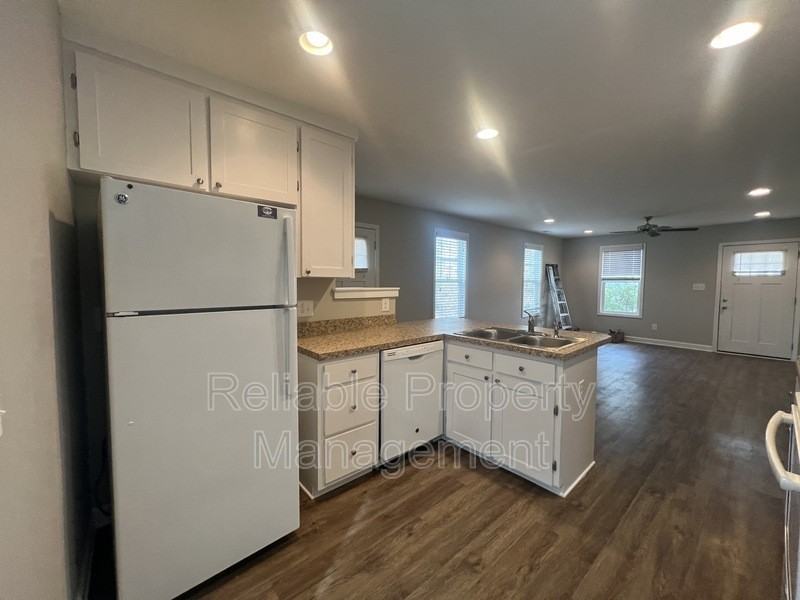 115 Kennel Ln - Photo 4 of 14