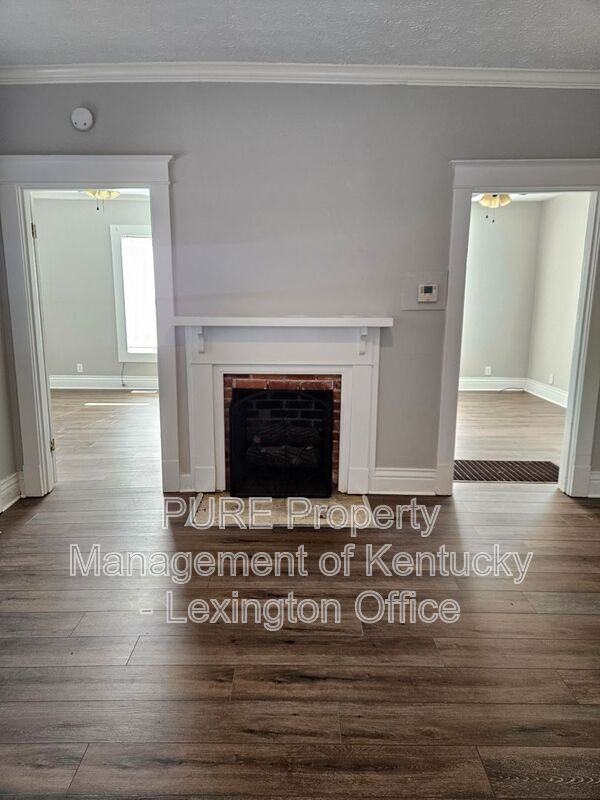 310 S Magnolia St - Photo 3 of 19