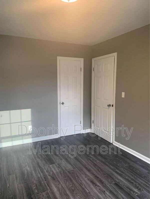 2408 Crescent Club Dr - Photo 7 of 10