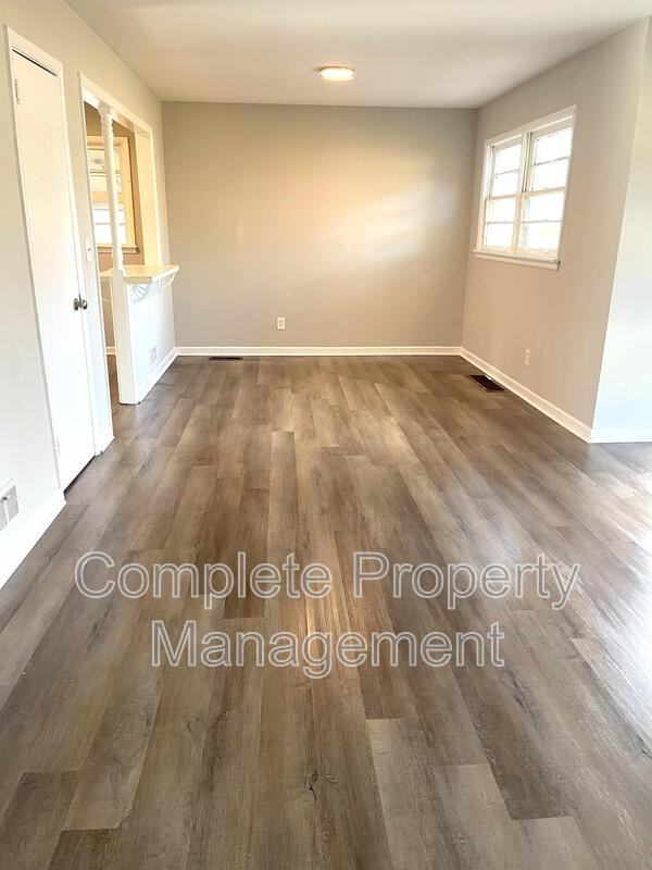 441 Orchid Rd - Photo 4 of 19