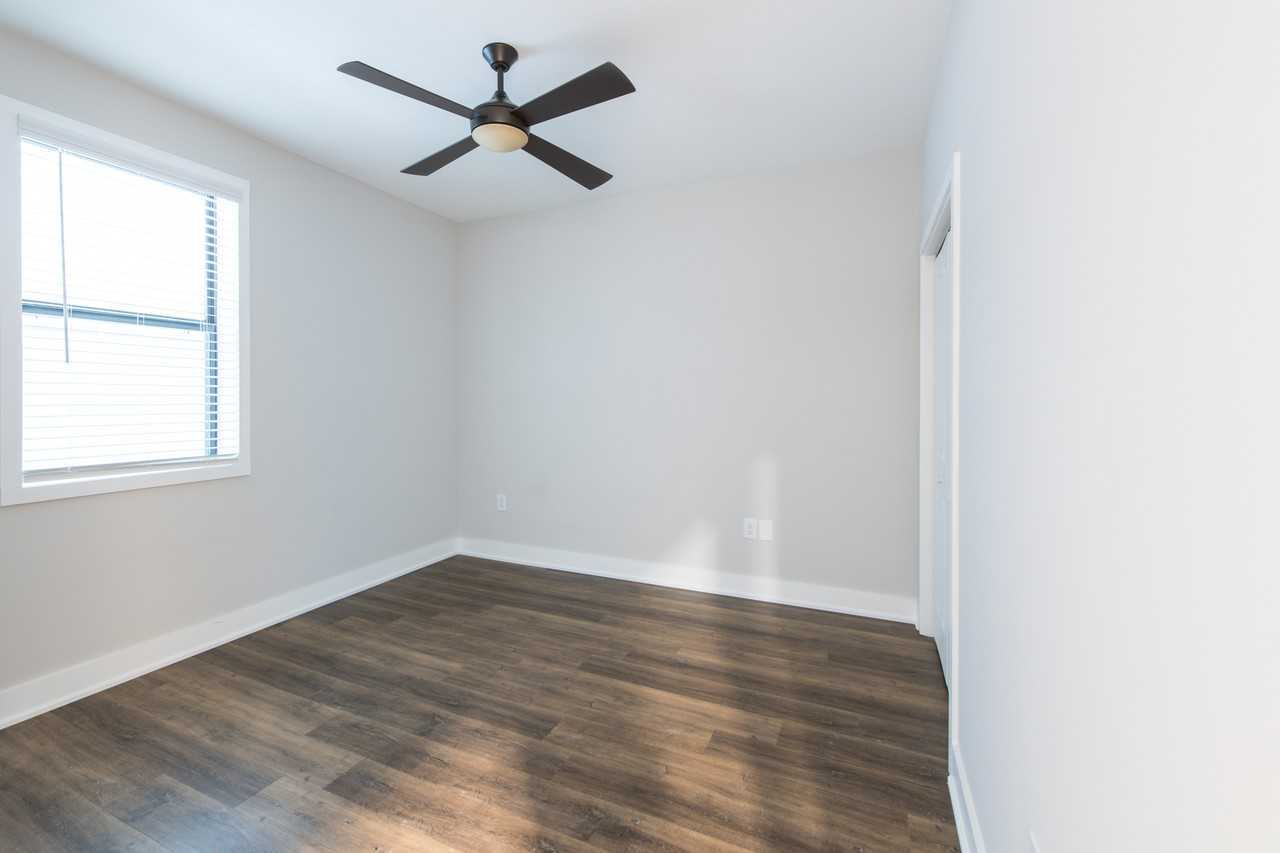 Tyson Court Apartments - Photo 3 of 14