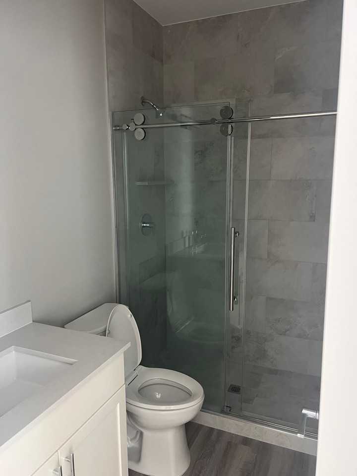 410 Broadway St #302 - Photo 2 of 3