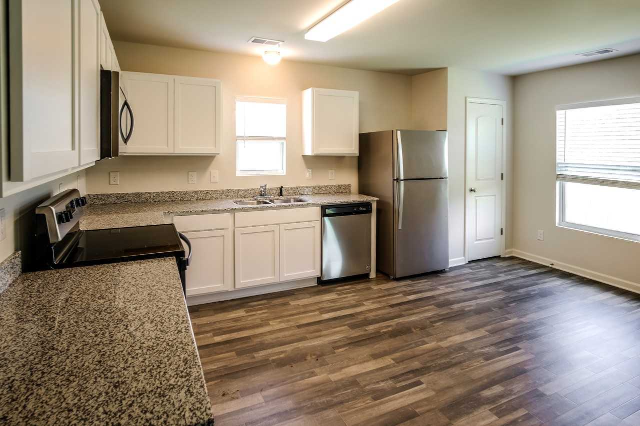 866 Nursery Ridge Dr - Photo 7 of 24