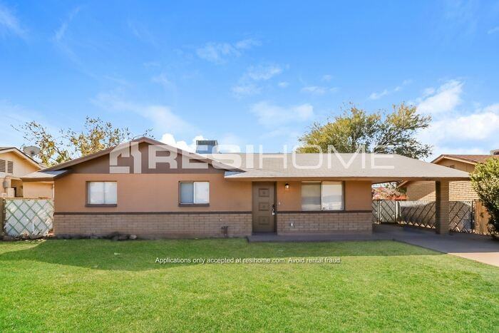 1623 W Huntington Dr - Photo 3 of 19