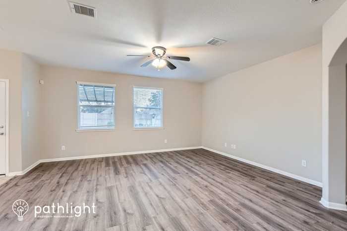 2963 Autumn Brook Ln - Photo 2 of 24