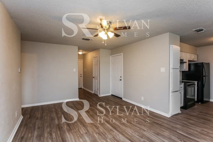 5137 Cottey St - Photo 3 of 16