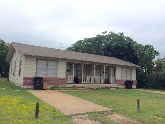 803 Southside Dr #A - Photo 2 of 8