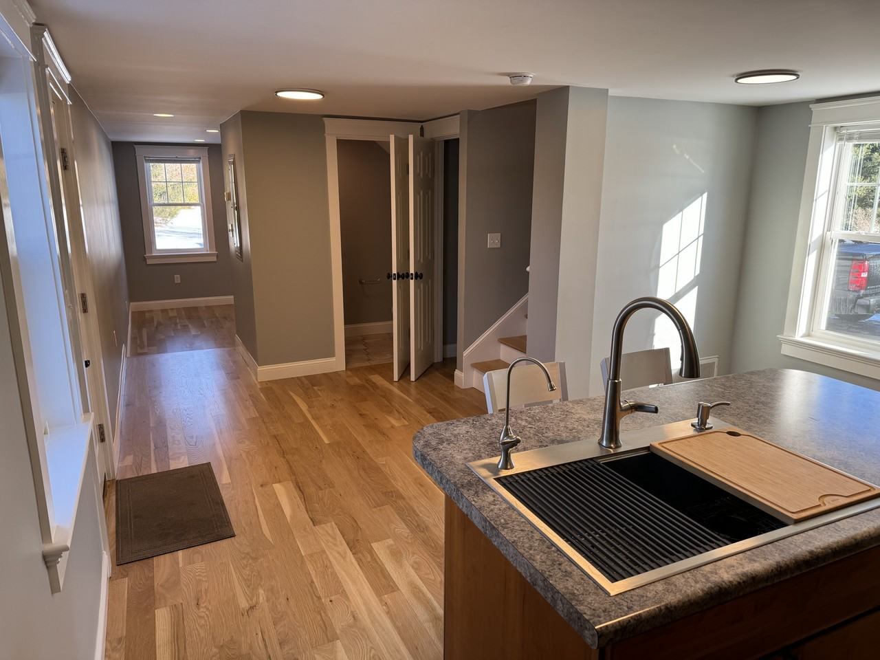 9B Winnicutt Rd #B - Photo 3 of 15