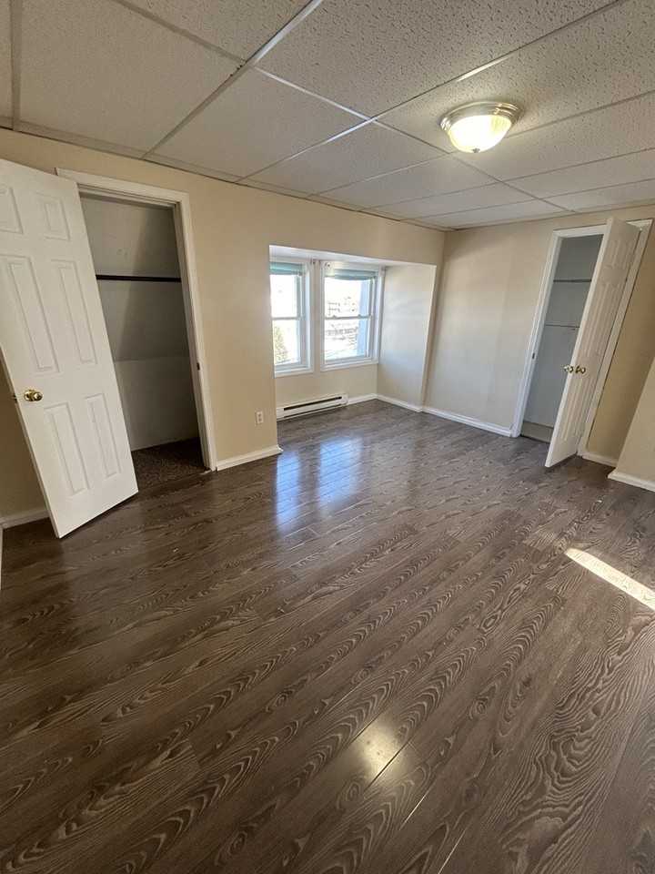 52 38-52 Pearl Street - 44-3 #44-3 - Photo 2 of 6