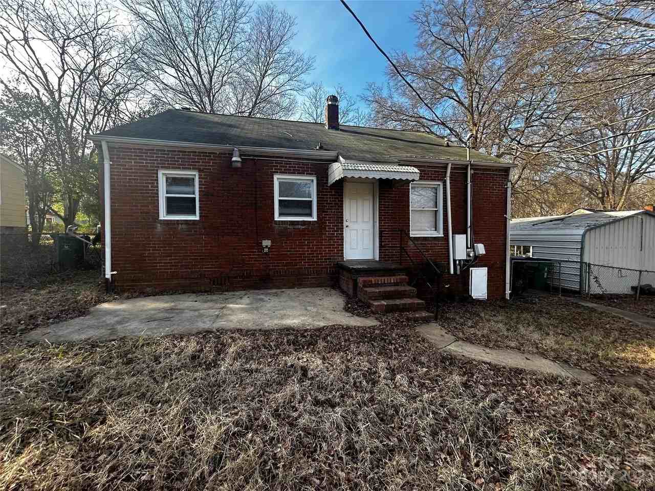 2517 Crispin Ave - Photo 3 of 17