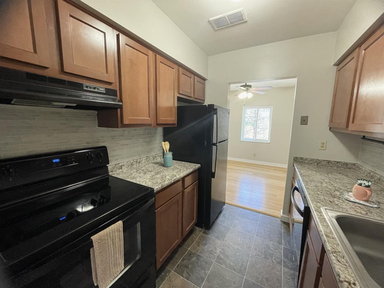 5140 East Willock Road