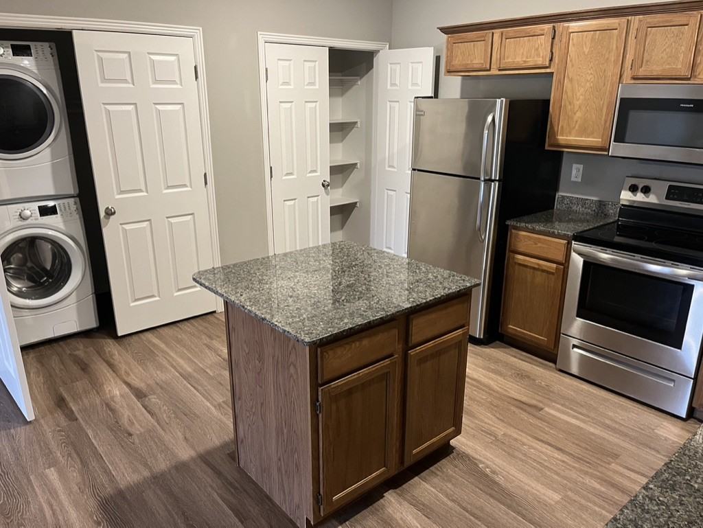 3301 Sw Windrift Ave #1 - Photo 3 of 10