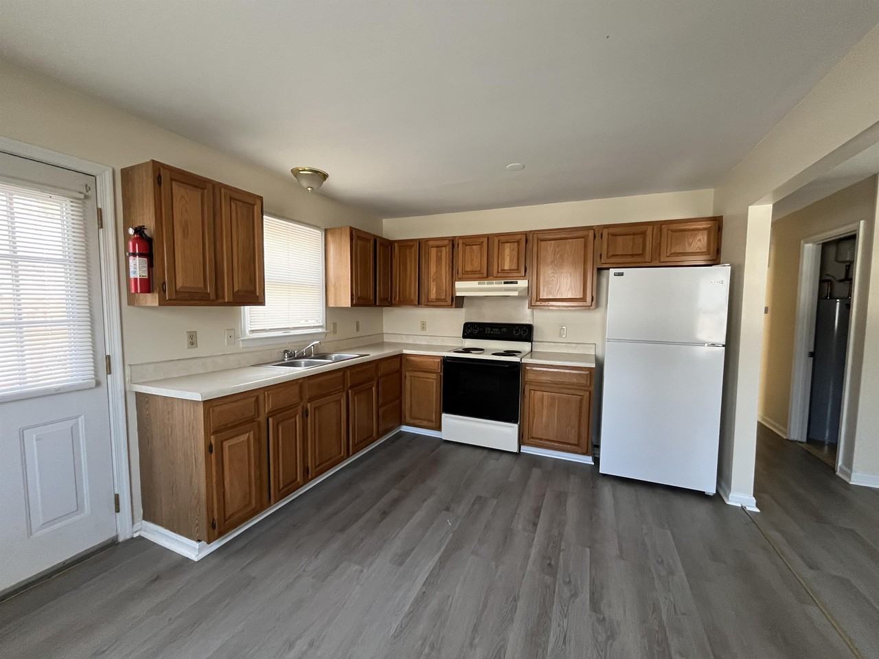 702 Thomas Lane - AUnit A #A - Photo 5 of 14