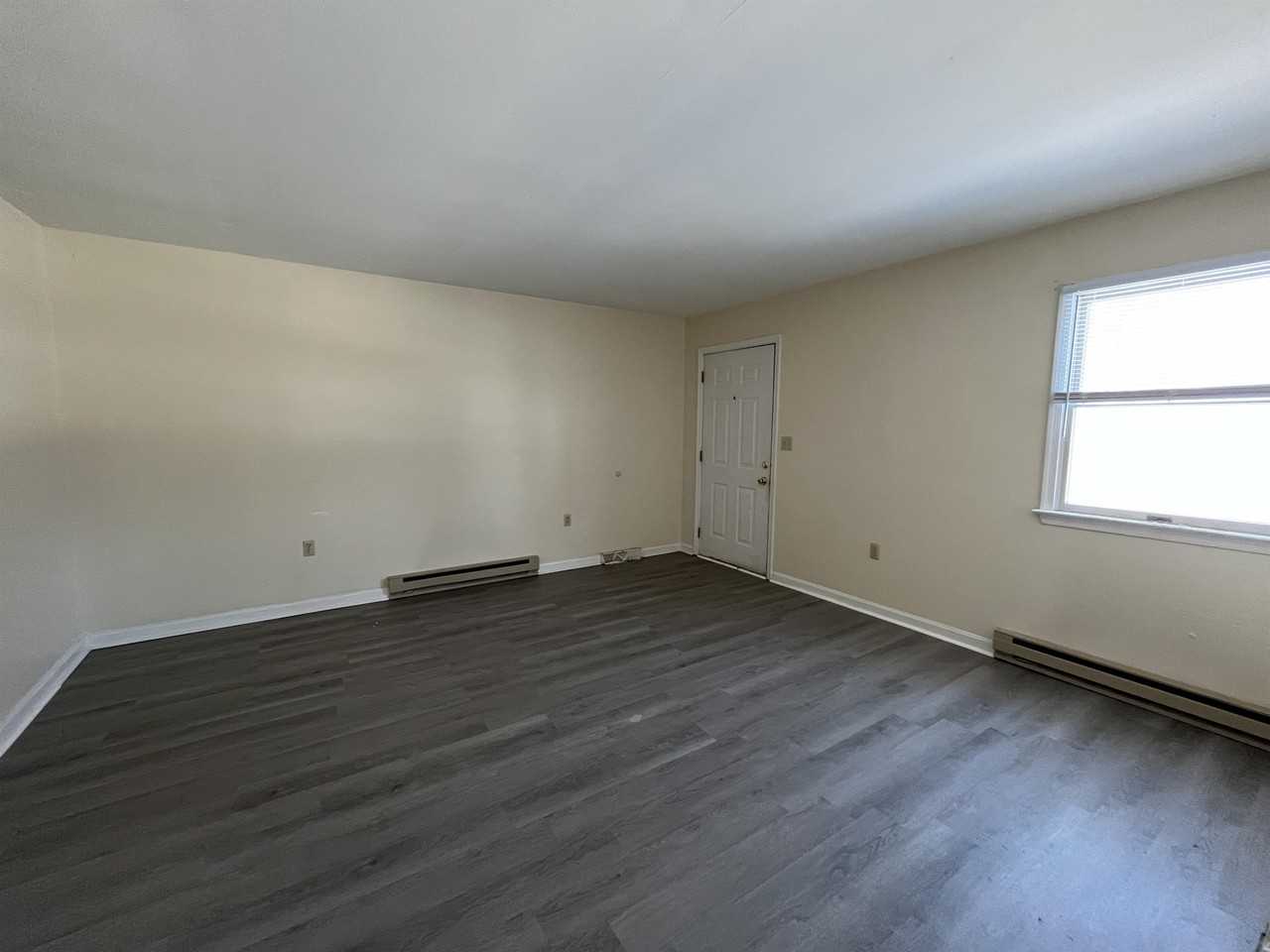 702 Thomas Lane - AUnit A #A - Photo 3 of 14