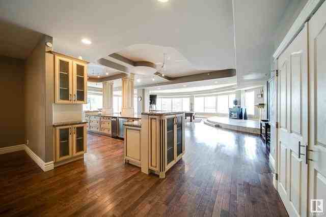 10106 105 Street Northwest #1002 - Photo 3 of 16