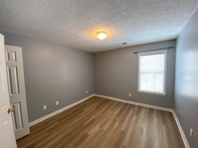 11854 Douglass St - Photo 3 of 19