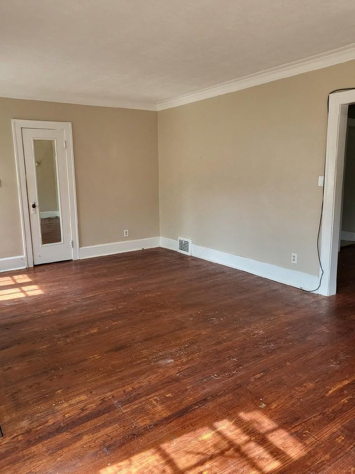 3574 Daleford Rd - Photo 2 of 14