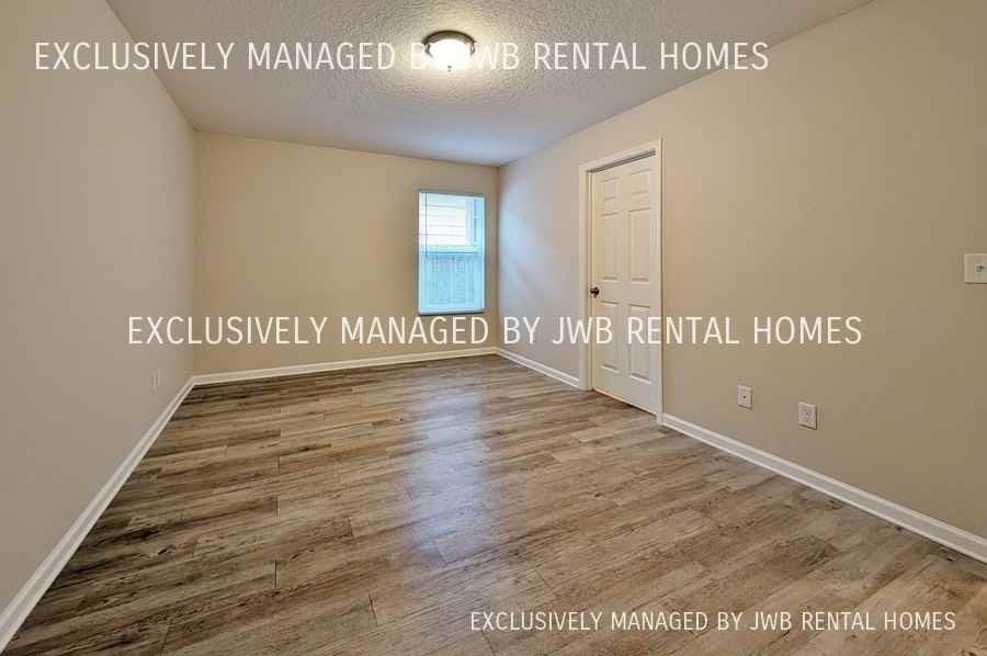 1748 Callahan St - Photo 2 of 8