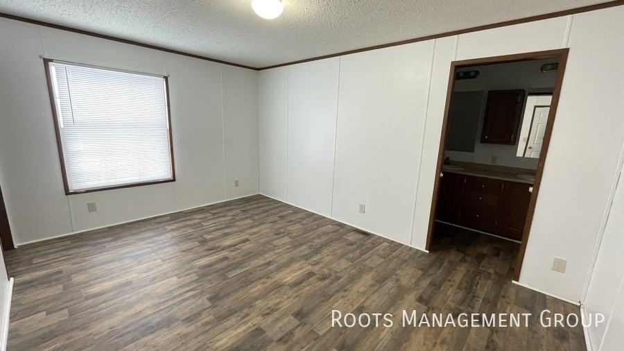 2220 Dunkelberg Rd #205 - Photo 3 of 12